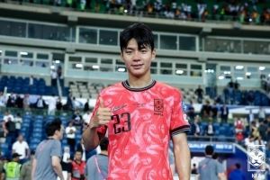 记者：全晋旴因训练后中暑提前退出东亚杯 龙仁现在将近40度了